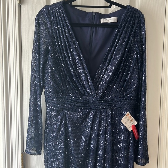Mac Duggal V-Neck Long Sleeve Sequined Midi Dress in Midnight Navy Size 12 - Picture 6 of 12